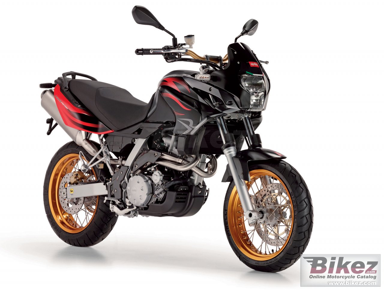 Big Aprilia pegaso 650 factory picture and wallpaper from Bikez.com